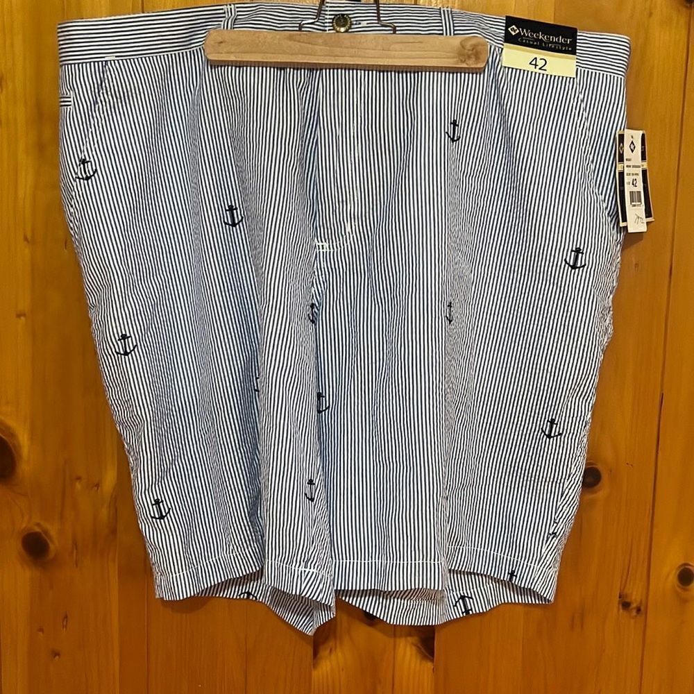 Weekender® Men's Stripes Anchor Seersucker Shorts Blue Size 42